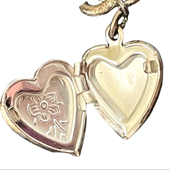 Charm bracelet with crystals and gorgeous gems! - Picture 7 of 8